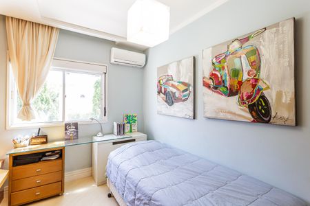 Casa à venda com 224m², 4 quartos e 4 vagas Casa à venda com 224m², 4 quartos e 4 vagasQuarto 2