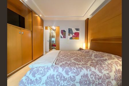 Casa à venda com 4 quartos, 224m² em Planalto Paulista, São Paulo