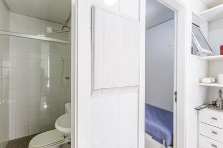 Casa à venda com 224m², 4 quartos e 4 vagas Casa à venda com 224m², 4 quartos e 4 vagasÁrea de Serviço