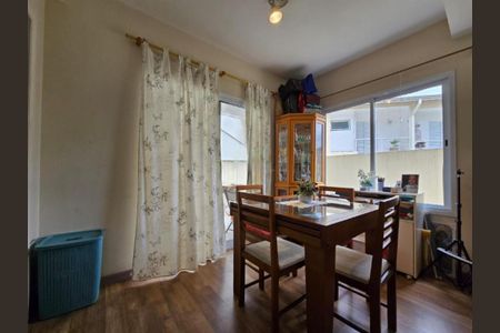 Casa à venda com 3 quartos, 129m² em Jardim Taquaral, São Paulo