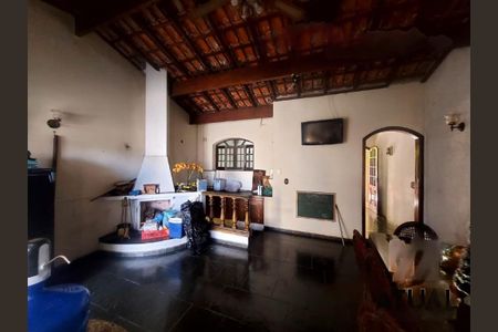 Casa à venda com 3 quartos, 154m² em Jardim Itapura, São Paulo