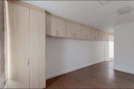 Casa à venda com 158m², 5 quartos e 2 vagasCorredor dos Quartos