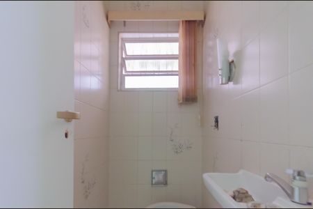 Casa à venda com 158m², 5 quartos e 2 vagasLavabo