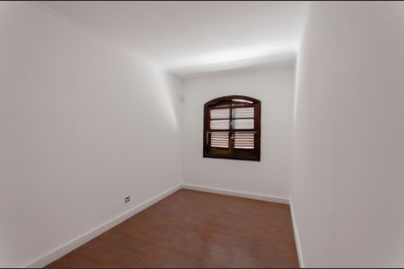 Casa à venda com 158m², 5 quartos e 2 vagasQuarto 3