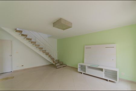 Sala de casa à venda com 5 quartos, 200m² em Mirandópolis, São Paulo