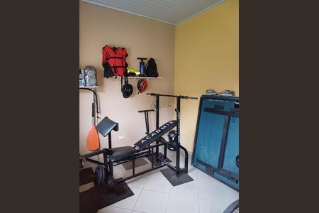 Casa à venda com 180m², 3 quartos e 6 vagas