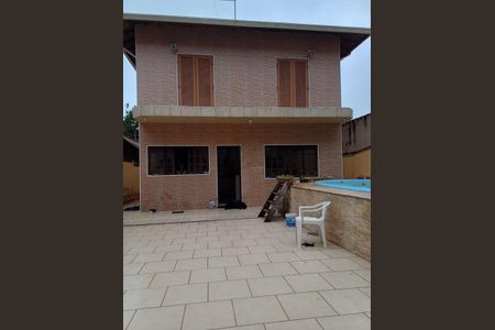 Casa à venda com 180m², 3 quartos e 6 vagas