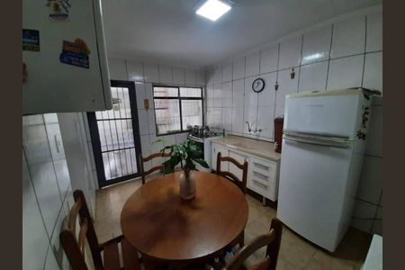Casa à venda com 3 quartos, 50m² em Jardim Apura, Diadema