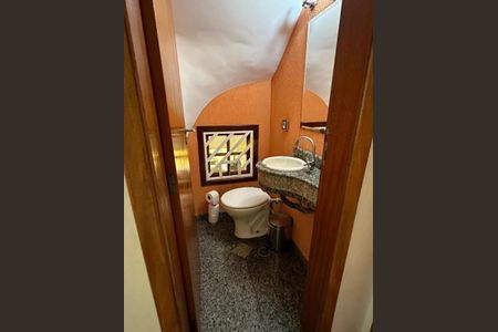 Casa à venda com 3 quartos, 141m² em Jardim Ubirajara, São Paulo