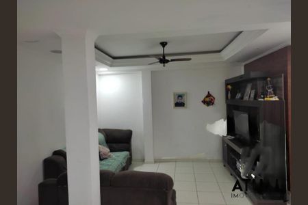 Casa à venda com 4 quartos, 132m² em Jardim Selma, São Paulo