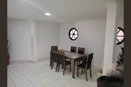 Casa à venda com 4 quartos, 132m² em Jardim Selma, São Paulo