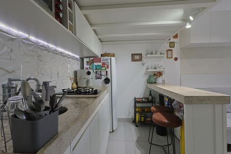 Cozinha de kitnet/studio à venda com 1 quarto, 30m² em Funcionários, Belo Horizonte