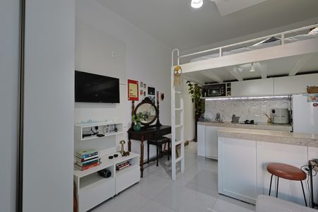 Studio à venda com 30m², 1 quarto e sem vagaSala