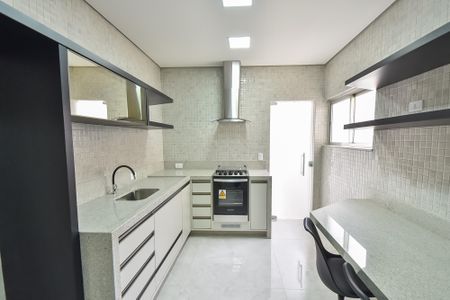 Apartamento à venda com 110m², 3 quartos e sem vagaCozinha