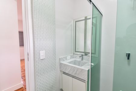 Apartamento à venda com 110m², 3 quartos e sem vagaBanheiro da suíte
