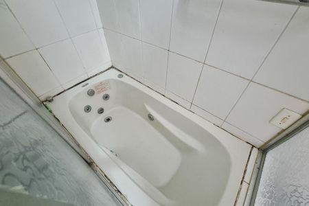 Apartamento à venda com 99m², 2 quartos e 1 vagaBanheiro da Suíte