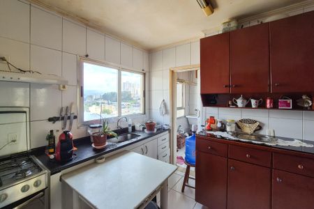 Apartamento à venda com 99m², 2 quartos e 1 vagaCozinha