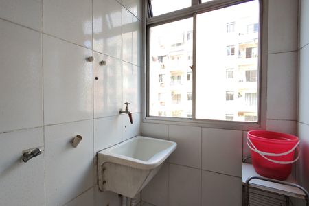 Apartamento para alugar com 70m², 2 quartos e 1 vagaÁrea de Serviço