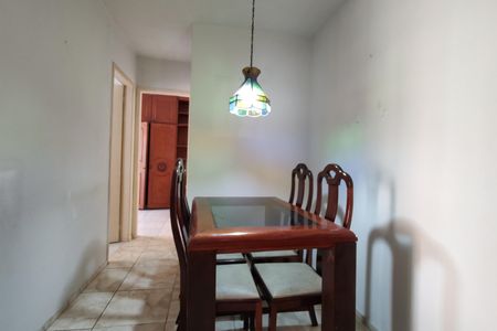 Apartamento para alugar com 70m², 2 quartos e 1 vagaSala