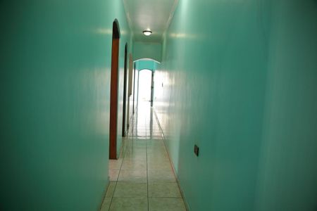 Casa para alugar com 240m², 3 quartos e 2 vagasCorredor dos Quartos 