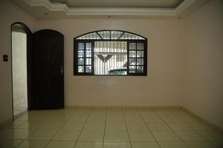 Casa para alugar com 240m², 3 quartos e 2 vagasSala