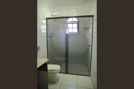 Casa para alugar com 240m², 3 quartos e 2 vagasBanheiro Social 