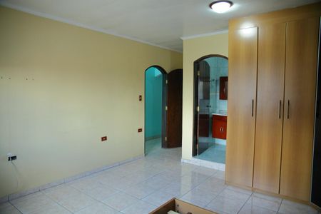 Casa para alugar com 240m², 3 quartos e 2 vagasSuíte 