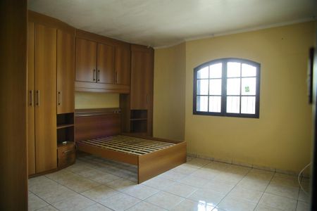 Casa para alugar com 240m², 3 quartos e 2 vagasSuíte 