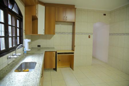 Casa para alugar com 240m², 3 quartos e 2 vagasCozinha 