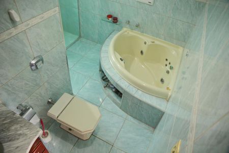 Casa para alugar com 240m², 3 quartos e 2 vagasBanheiro da Suíte 