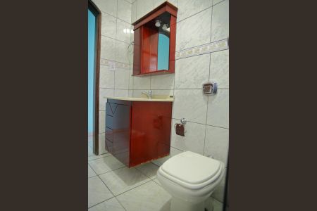 Casa para alugar com 240m², 3 quartos e 2 vagasBanheiro Social 