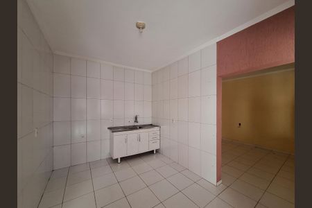 Casa para alugar com 60m², 2 quartos e 1 vaga Casa para alugar com 60m², 2 quartos e 1 vagaCozinha