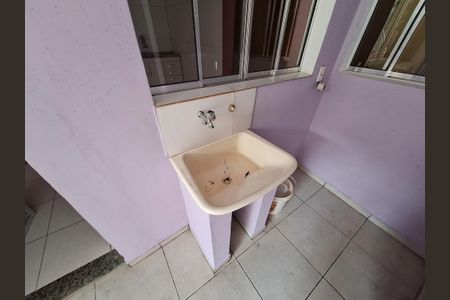 Casa para alugar com 60m², 2 quartos e 1 vaga Casa para alugar com 60m², 2 quartos e 1 vagaÁrea de Serviço