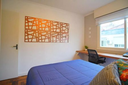 Quarto  de apartamento para alugar com 1 quarto, 46m² em Vila Ipiranga, Porto Alegre