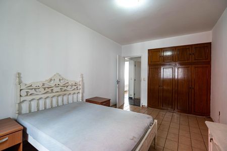Apartamento à venda com 180m², 3 quartos e 1 vagaQuarto 2