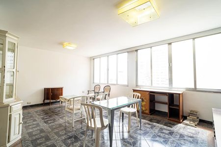 Apartamento à venda com 180m², 3 quartos e 1 vagaSala