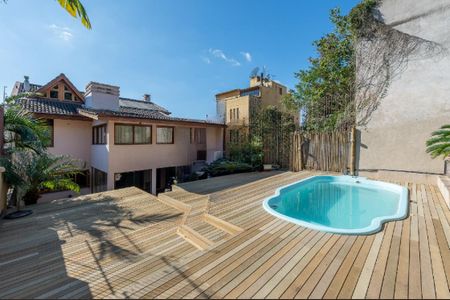 Casa para alugar com 500m², 3 quartos e 3 vagasÁrea Comum 