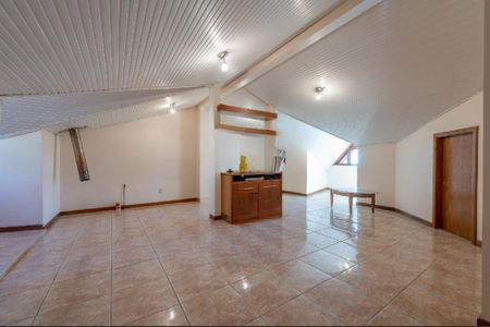 Casa para alugar com 500m², 3 quartos e 3 vagasÁrea Comum 