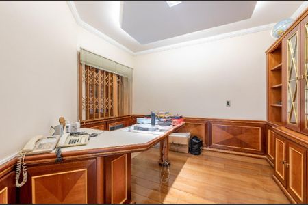 Casa para alugar com 500m², 3 quartos e 3 vagasEscritório 