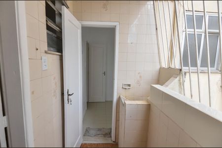 Apartamento para alugar com 80m², 2 quartos e sem vagaÁrea de Serviço