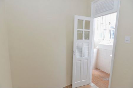 Apartamento para alugar com 80m², 2 quartos e sem vagaQuarto de Serviço