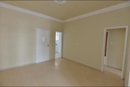 Apartamento para alugar com 80m², 2 quartos e sem vagaSala