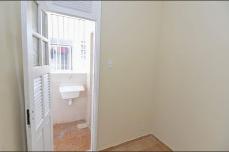 Apartamento para alugar com 80m², 2 quartos e sem vagaQuarto de Serviço