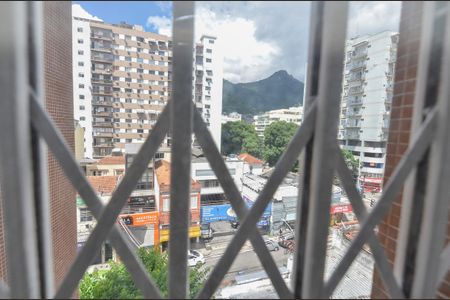 Apartamento para alugar com 80m², 2 quartos e sem vagaSala