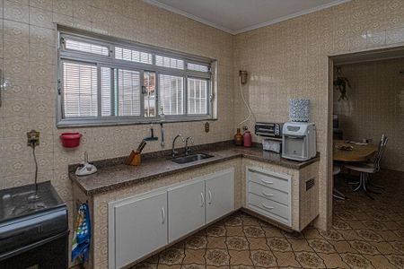 Casa para alugar com 200m², 3 quartos e 2 vagascozinha_3