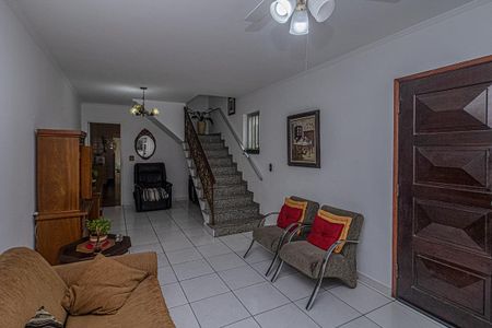 Casa para alugar com 200m², 3 quartos e 2 vagassala_2