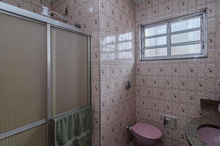 Casa para alugar com 200m², 3 quartos e 2 vagasbanheiro na suíte_1