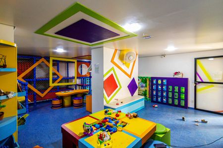 Apartamento para alugar com 140m², 3 quartos e 2 vagasÁrea comum - Brinquedoteca