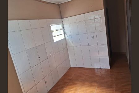 Banheiro  de kitnet/studio para alugar com 1 quarto, 49m² em Passo das Pedras, Porto Alegre