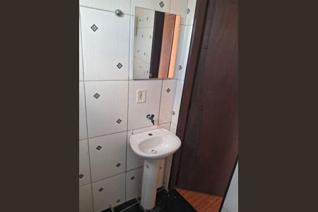 Banheiro  de kitnet/studio para alugar com 1 quarto, 49m² em Passo das Pedras, Porto Alegre